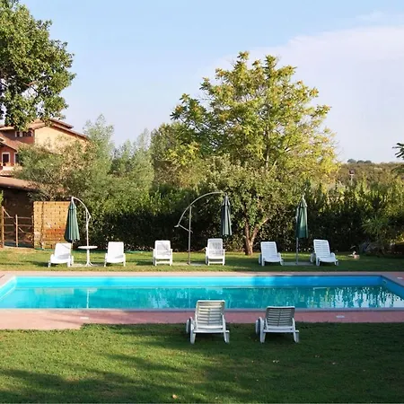 Sleeps 8 Pool Wifi Vila